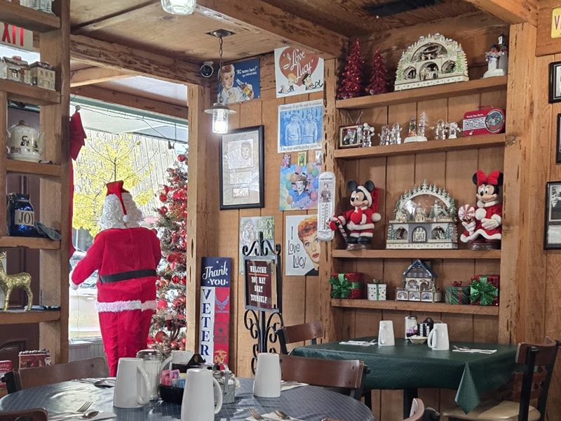 Granny's Pantry interior